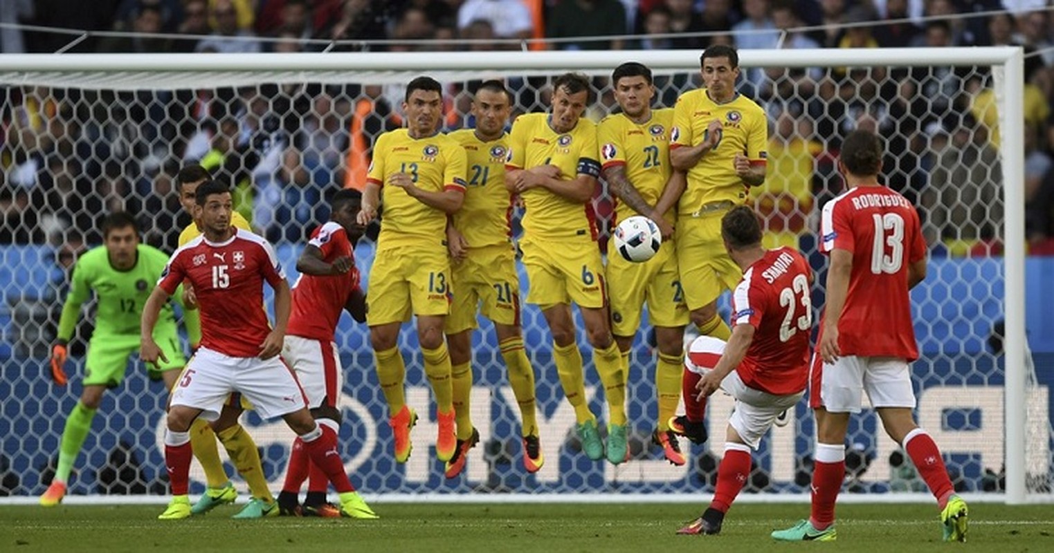 Anh Euro 2016 Thuy Sy 1-1 Romania: Chia diem trong nuoi tiec-Hinh-14