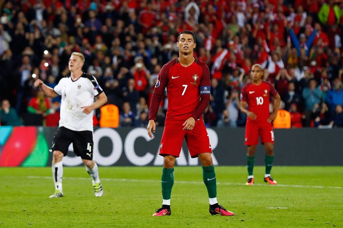 Anh Euro 2016 Bo Dao Nha 0-0 Ao: Ronaldo tiep tuc vo duyen-Hinh-13