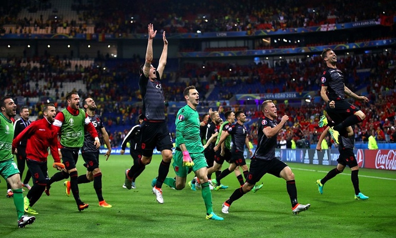 Anh Euro 2016 Romania 0 - 1 Albania: Tieng noi cua ke 