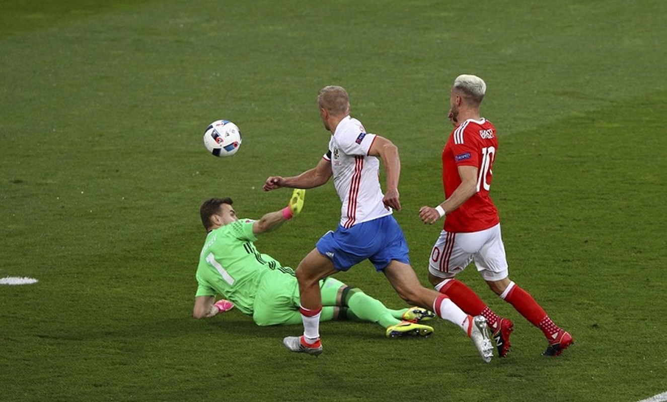 Anh Euro 2016 Nga 0-3 Xu Wales: Ramsey, Bale no sung-Hinh-3