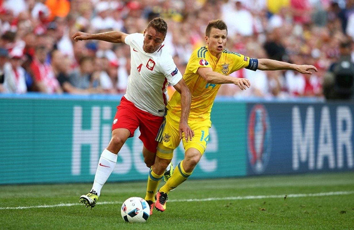 Anh Euro 2016 Ukraina - Ba Lan: Blaszczykowski tien doi thu ve nuoc-Hinh-4