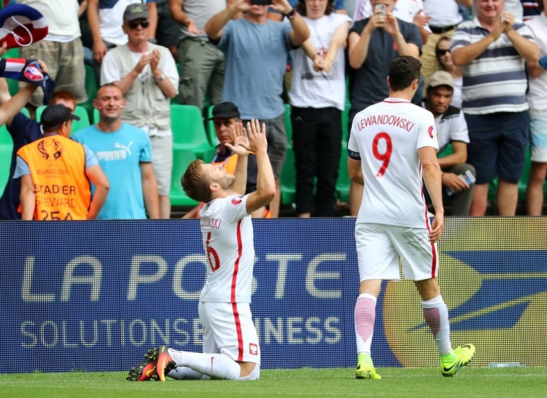 Anh Euro 2016 Thuy Si 4-5 Ba Lan: Toi do Granit Xhaka-Hinh-6