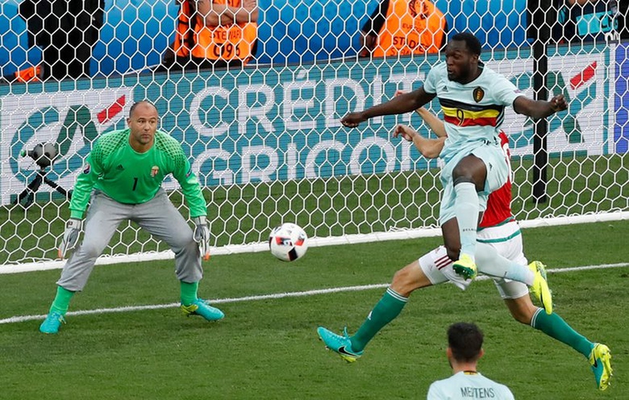Anh Euro 2016 Hungary 0-4 Bi: Hazard xung danh nhac truong-Hinh-5