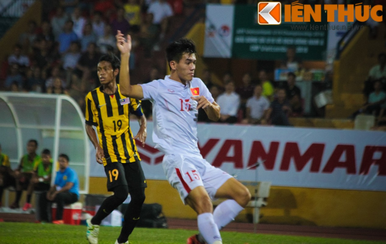 Thang Malaysia  3-1 U19 Viet Nam xay vung ngoi dau-Hinh-6