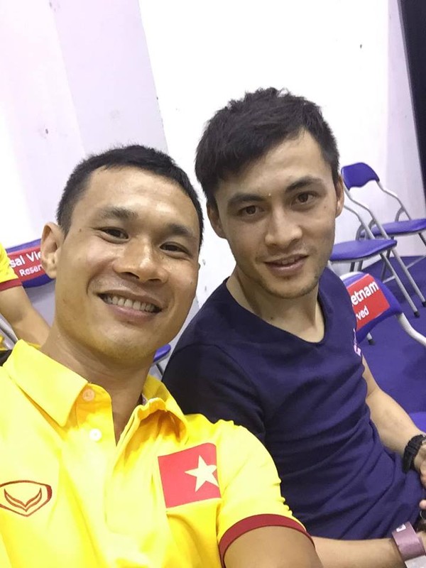Tuyen Futsal Viet Nam quay tung bung tren khan dai-Hinh-8