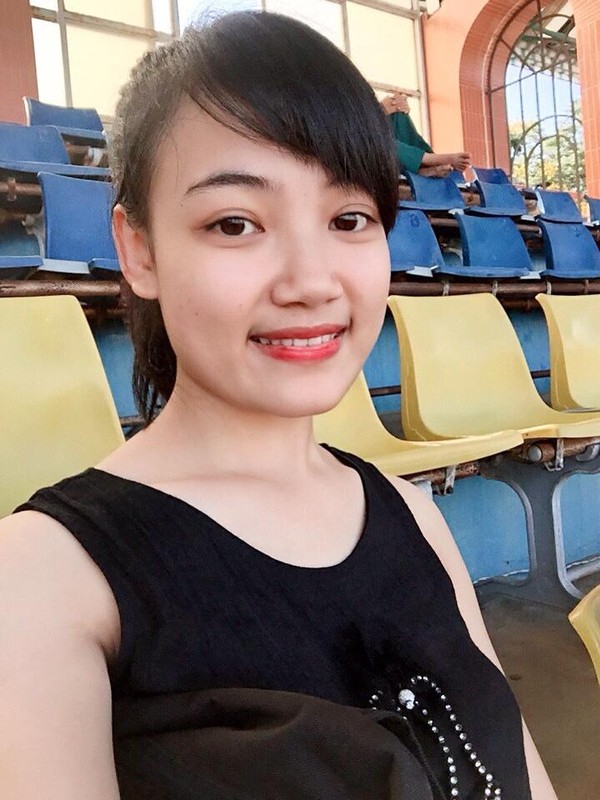 Co gai xu Nghe khien “chang lun” U19 Viet Nam sieu long-Hinh-7