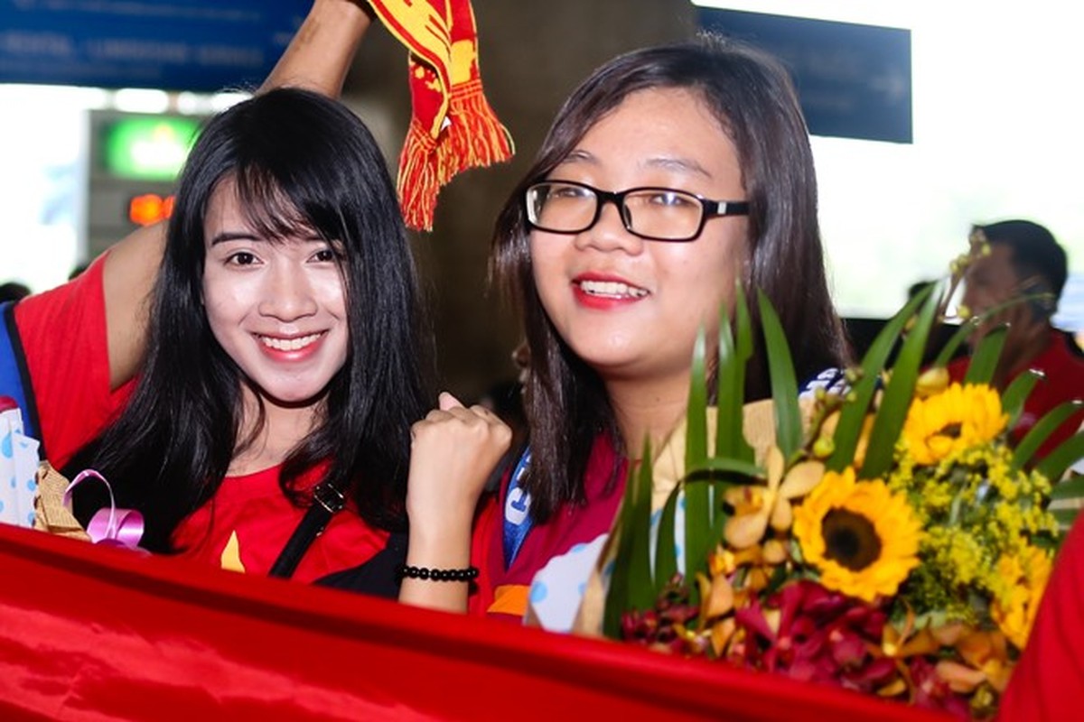 U19 Viet Nam duoc NHM don tiep nhu nguoi hung-Hinh-2