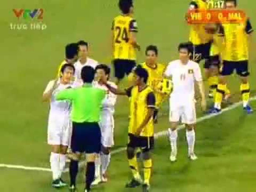 Sai lam chet nguoi cua cau thu DTVN o cac ky AFF Cup-Hinh-4