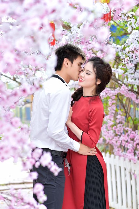 Trung ve DT Viet Nam khoe ban gai la tiep vien hang khong-Hinh-4