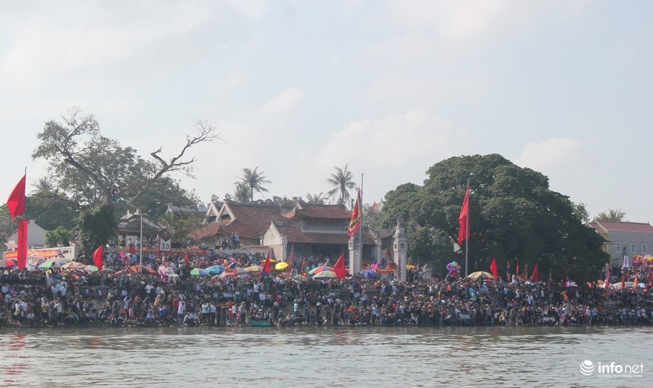 Du khach ve den thieng nhat xu Nghe du Le hoi dua thuyen-Hinh-10