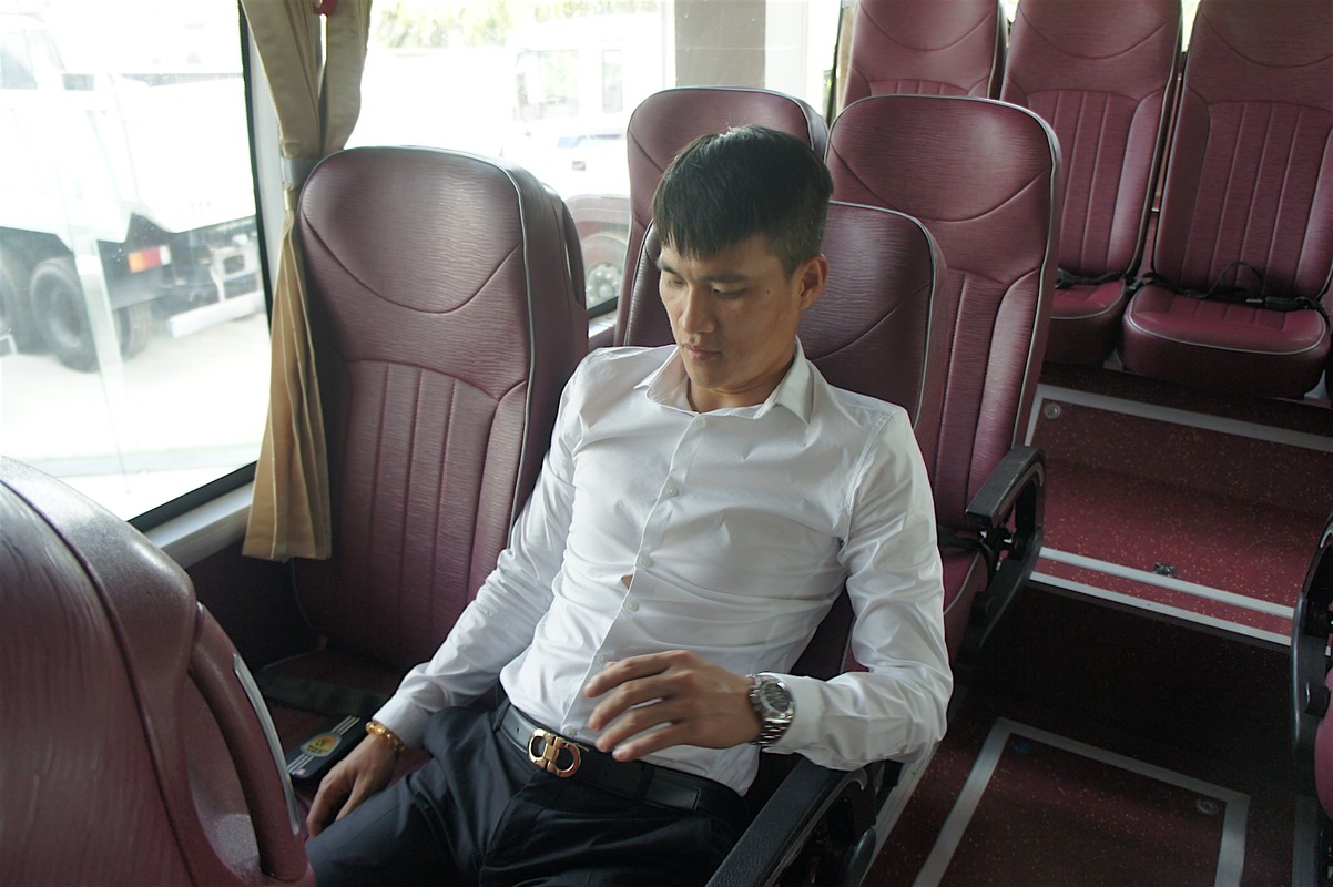 Cong Vinh va loi hua xe bus 5 sao cho CLB TP HCM-Hinh-3