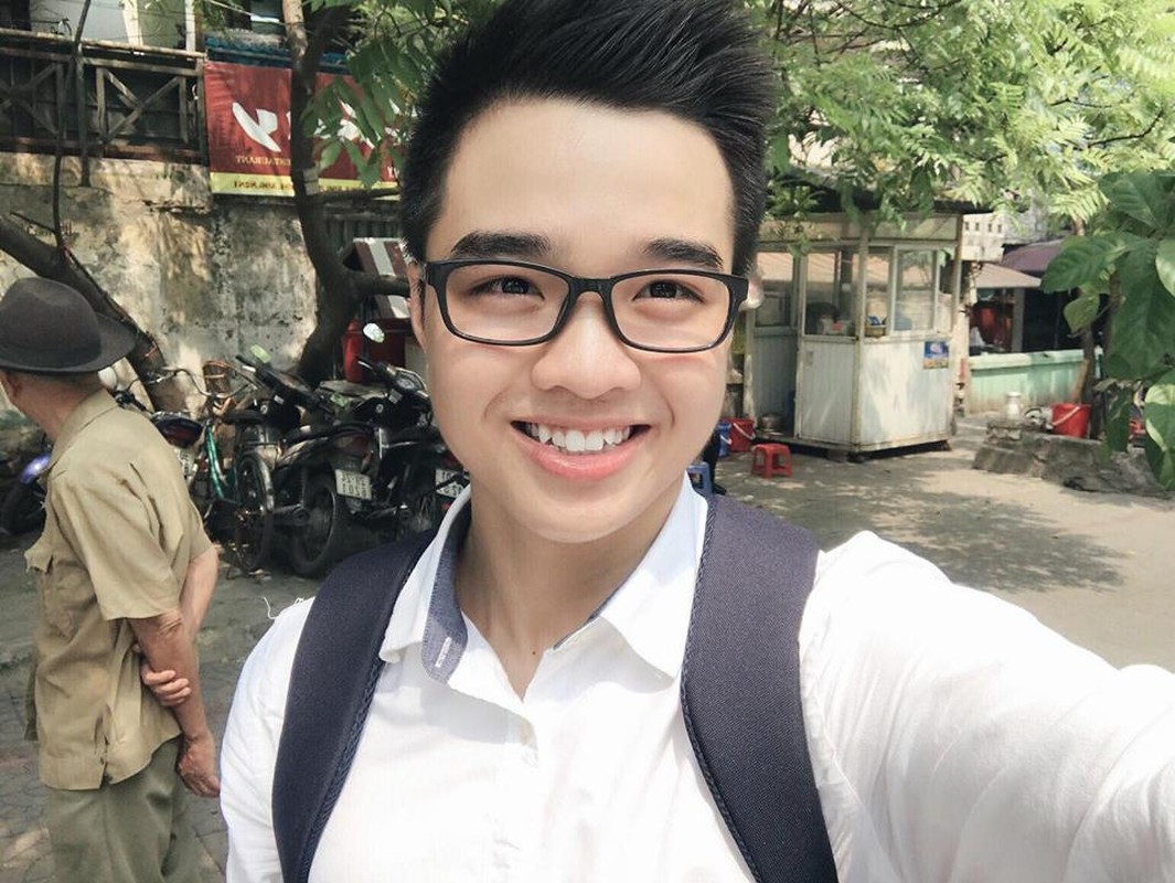 Chang vlogger dep trai, &quot;danh da&quot; nhat mang xa hoi la ai?-Hinh-10