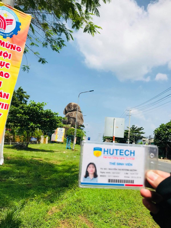 Dan mang thich thu cam the sinh vien check-in khap Da Lat