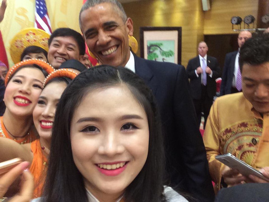 Gap lai co gai Viet tung duoc selfie voi Tong thong My Obama