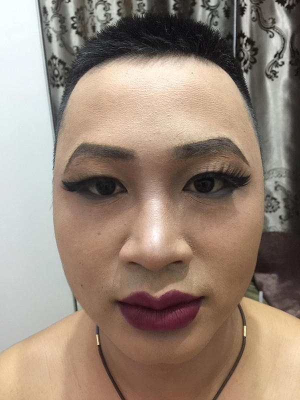 Buc anh gay nhieu tranh cai: Make up giup hoan doi khuon mat?-Hinh-6