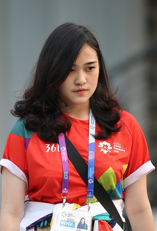 Nhan sac me hon cua nu tinh nguyen vien Asiad “cham soc” Olympic VN-Hinh-2