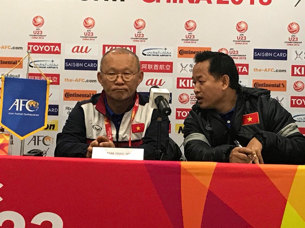 Ai se ngoi ghe tro ly ngon ngu cua HLV Park tai AFF Cup 2018?-Hinh-2