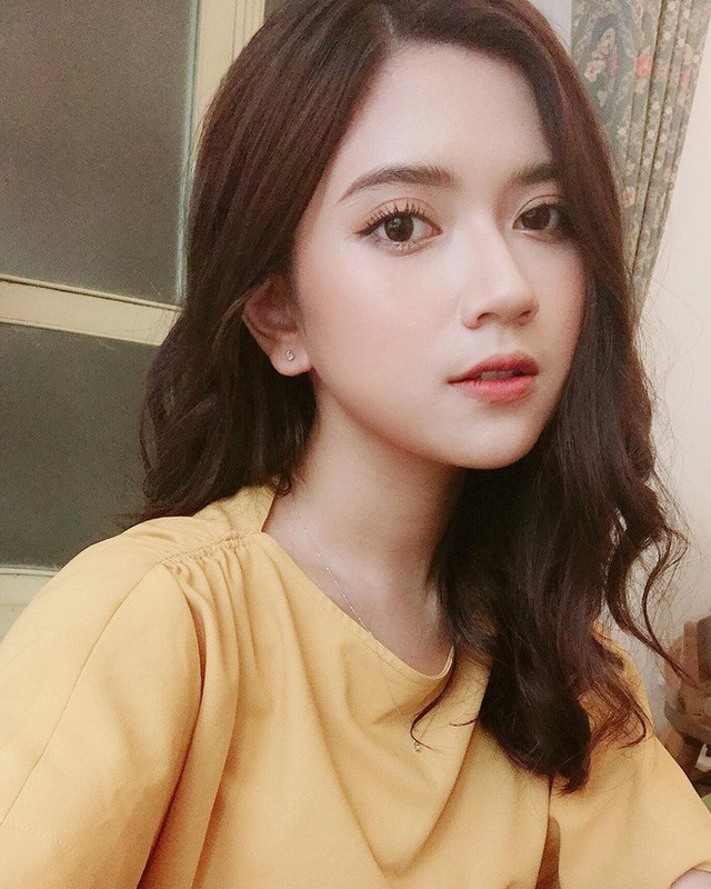 Bien tap vien VTV dep nhu buoc ra tu tranh ve khien dan mang lieu xieu-Hinh-2