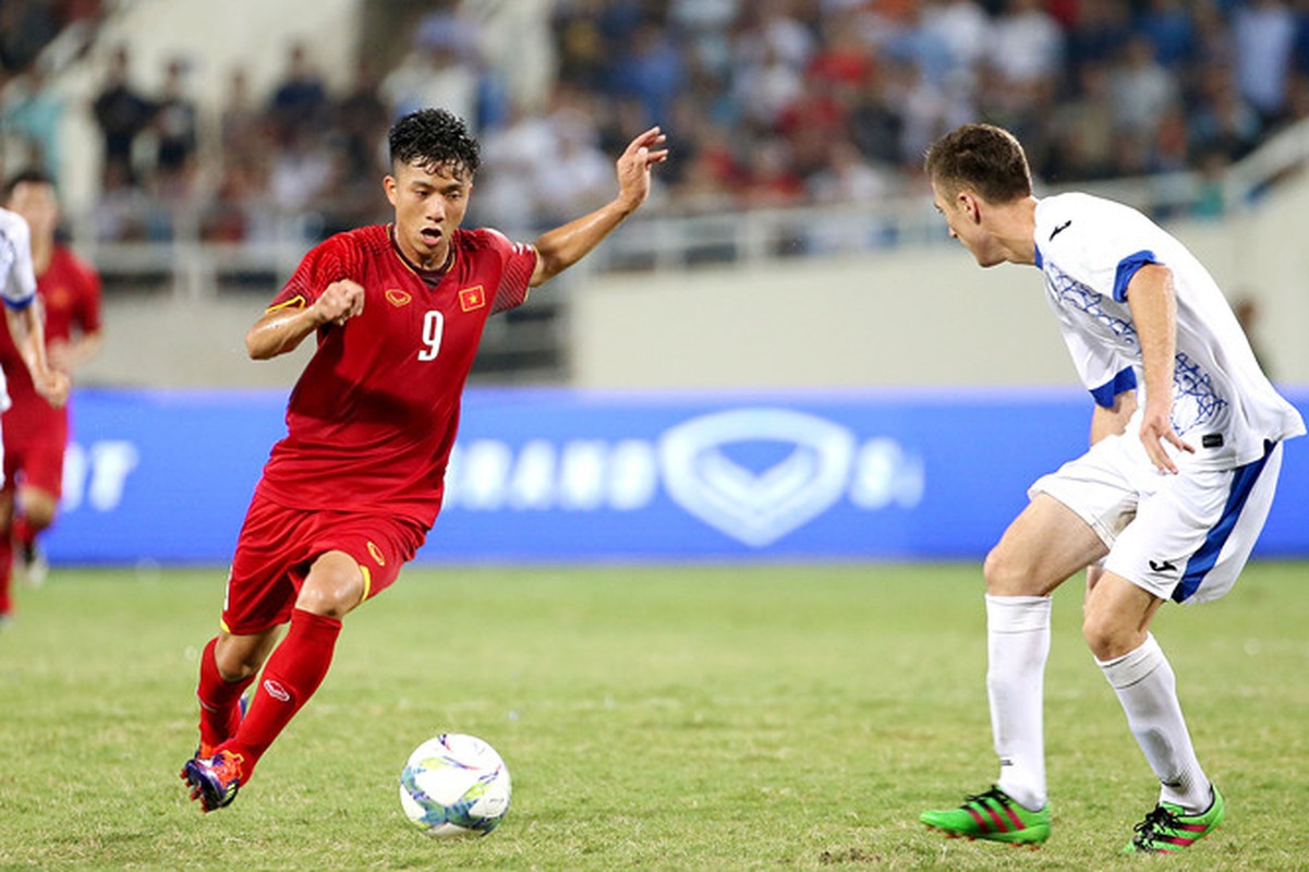 Ai se thay the Van Thanh o DTQG Viet Nam tai AFF Cup 2018?-Hinh-5