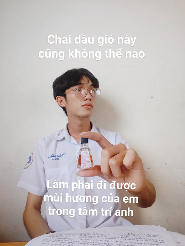 Dan mang than phuc truoc chieu tro tha thinh bang dung cu hoc tap-Hinh-3