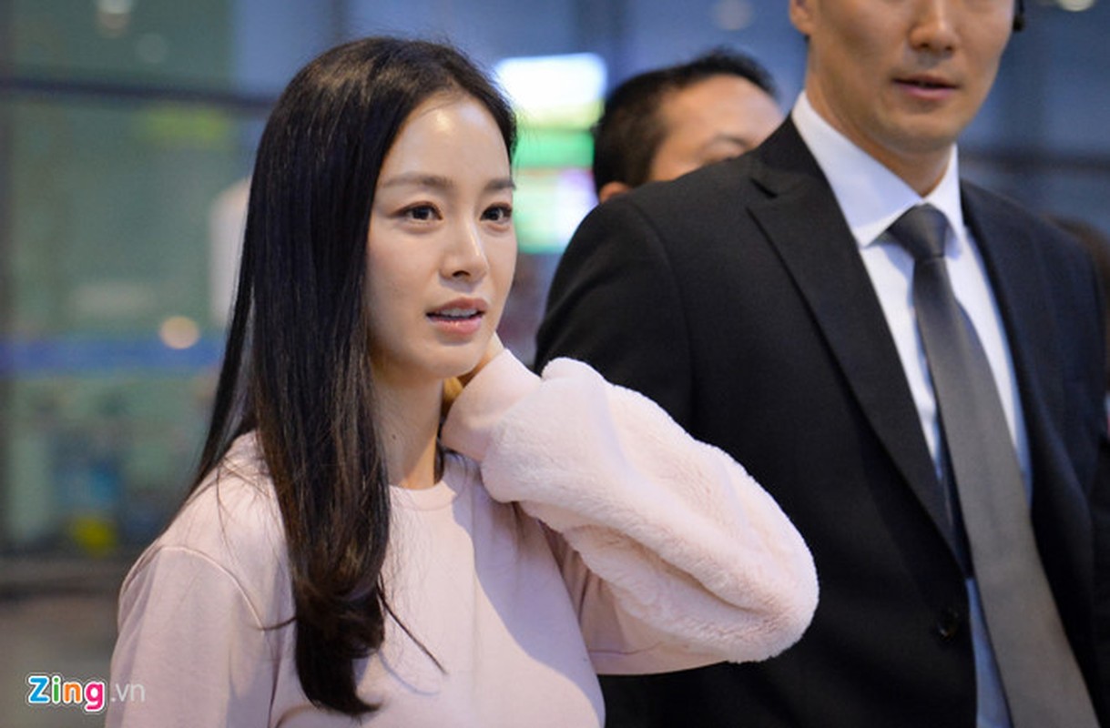 Kim Tae Hee rang ro chao fan Viet khi toi Ha Noi luc toi muon-Hinh-5