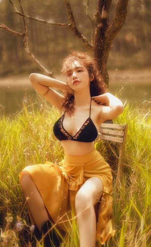 Hot girl Elly Tran khoe body du hai con nhung van “ngon” nhu thoi dinh cao-Hinh-10