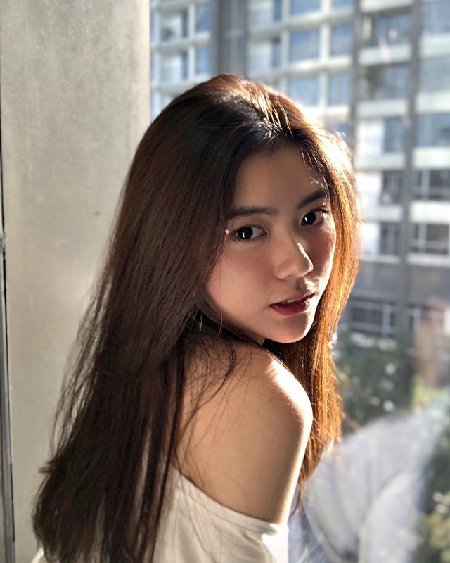 Hot girl Instagram Viet tre tuoi kiem hon 100 trieu/thang nho tai nang 