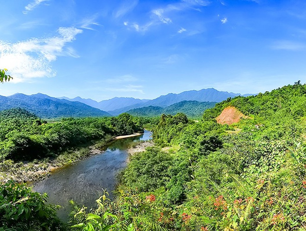 Kham pha bat ngo 4 Vuon Di san ASEAN moi tai Viet Nam-Hinh-3