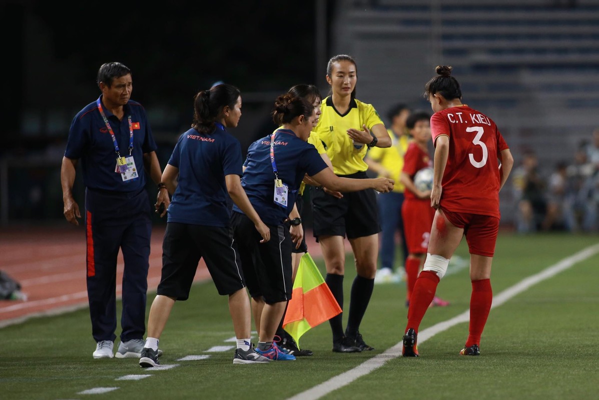 Khoanh khac tuyen nu Viet Nam chien dau quat cuong, gianh HCV SEA Games 30-Hinh-4