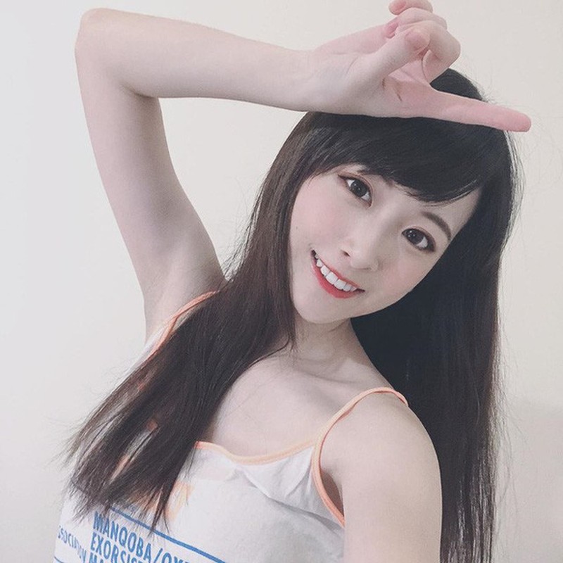 Nang streamer dua tieu chuan tim ban trai, ngan anh em xep hang dang ki-Hinh-4