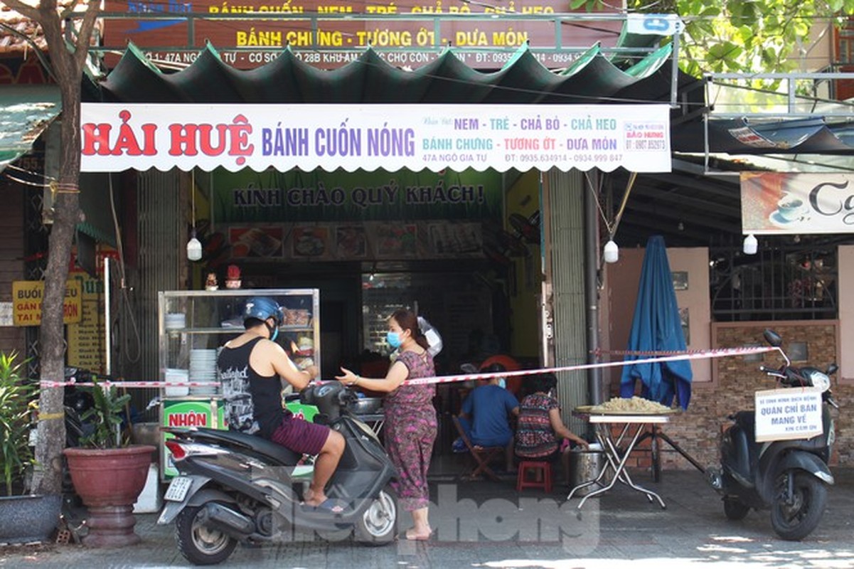 Dan bit kin khau trang, hang quan treo bien ban mang ve-Hinh-12