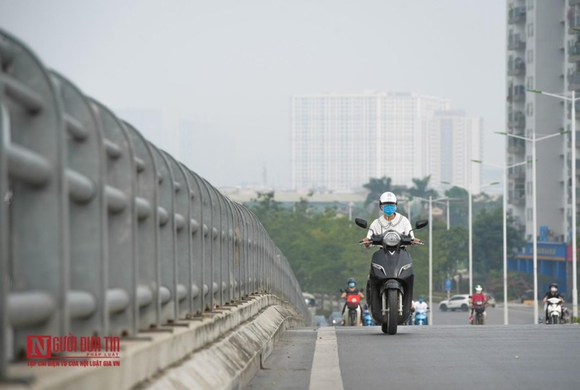 Ha Noi: Khong khi o nhiem nghiem trong, bui min trang xoa giua mua he-Hinh-5