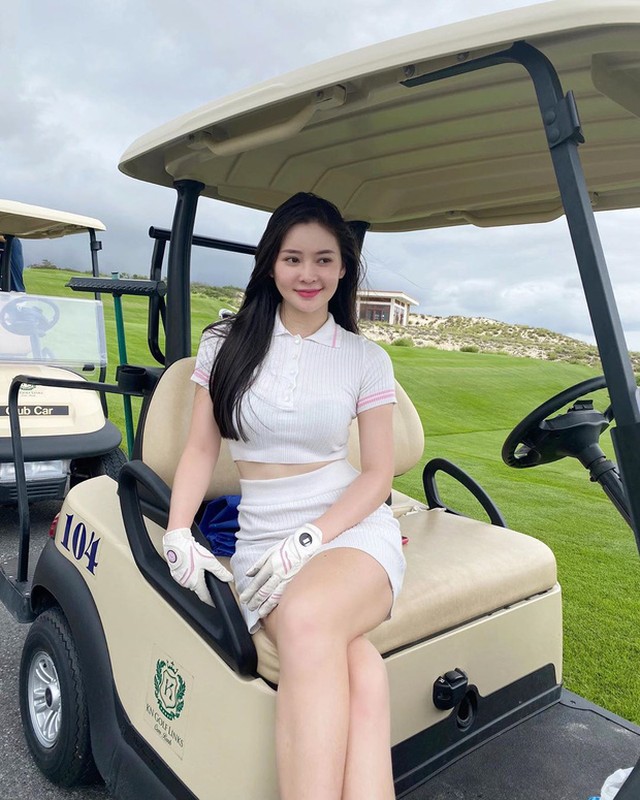 Khoe do hieu xua roi, hot girl Viet sang chanh phai di choi golf-Hinh-10