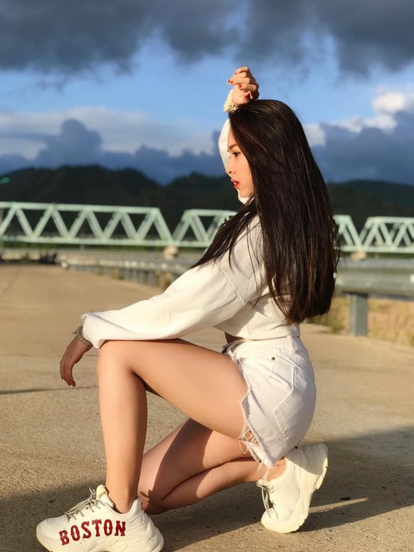 Body sieu hot nu sinh 10X duoc khuyen di thi hoa hau la ai?-Hinh-4