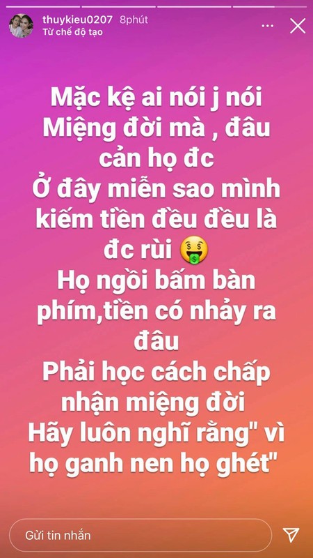 Tro ly Ngoc Trinh dang status cuc cang, dan tinh vao hoi tham-Hinh-2
