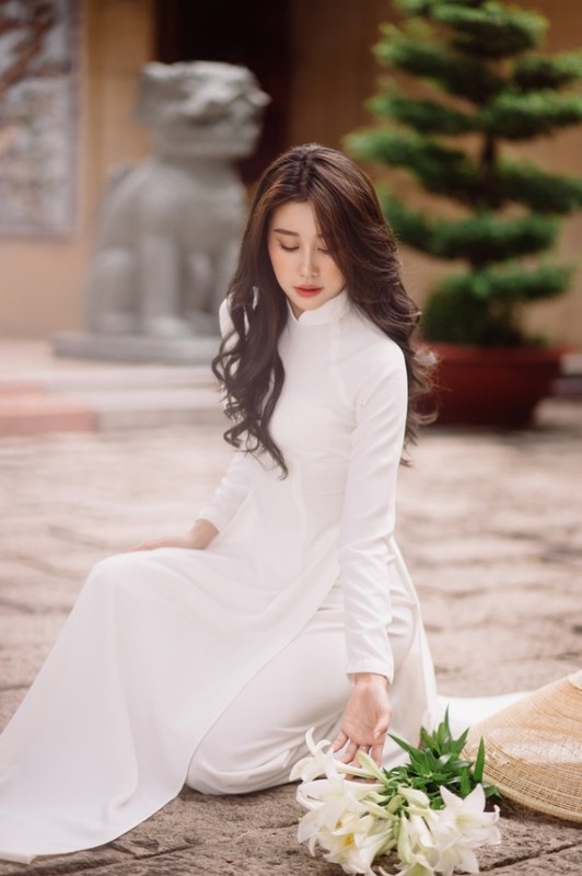 Gai xinh Dak Lak dien ao dai khien netizen khen het loi-Hinh-4