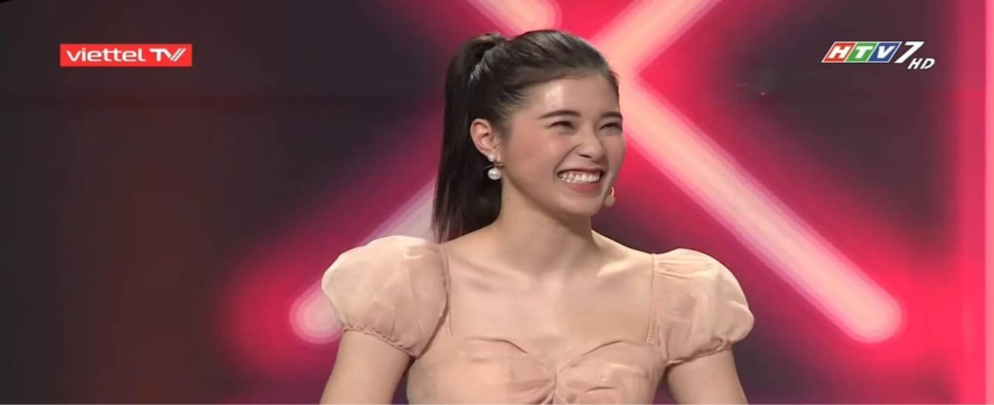 Hau giai nghe, Dang Thu Huyen dep mien che khi choi gameshow-Hinh-4