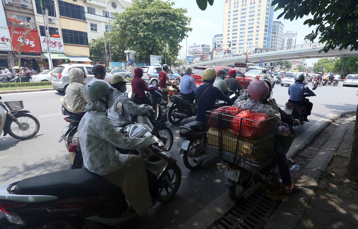 Ha Noi nang nong dinh diem, netizen khoi lai 