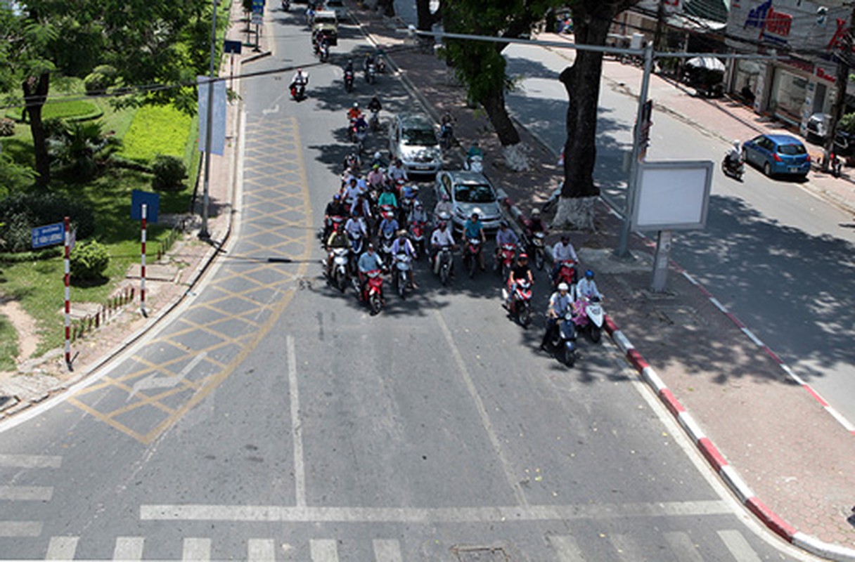 Ha Noi nang nong dinh diem, netizen khoi lai 