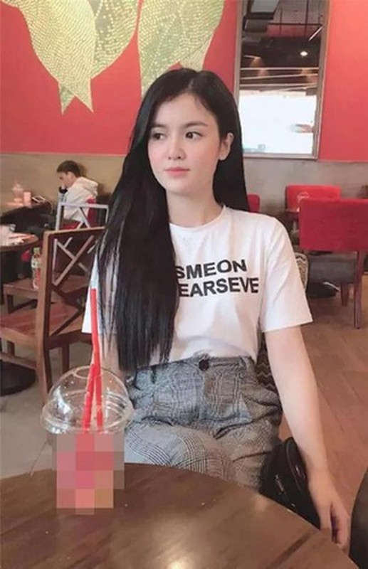 Pho truong su giau co, con dau ba Phuong Hang khien netizen lac mat-Hinh-8