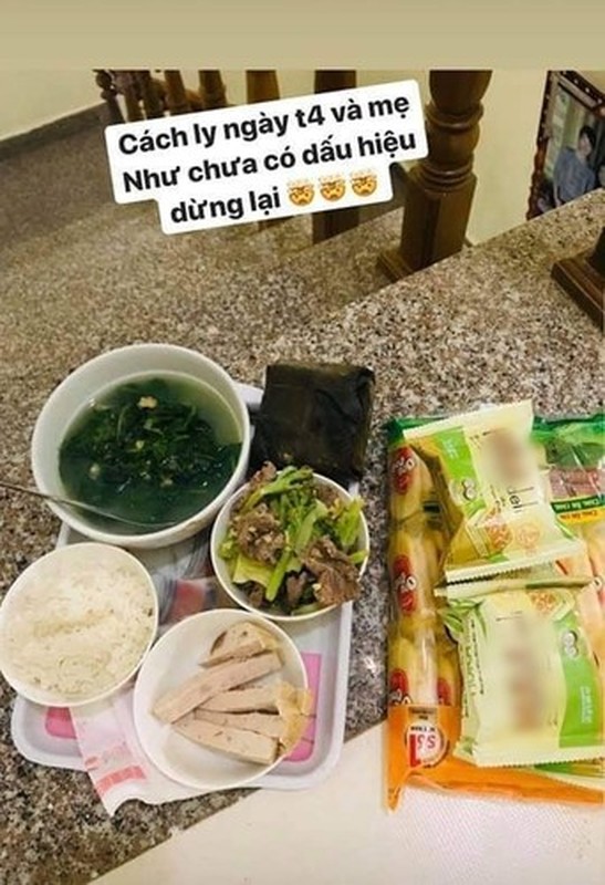 Tu cach ly tai nha, netizen ke chuyen 