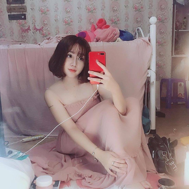 Streamer tung lum xum lo clip nong khoe sinh quy tu dau long-Hinh-10