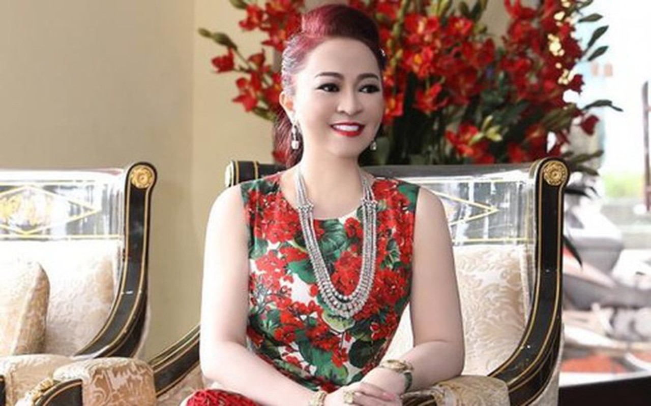 Ba Phuong Hang lan dau noi ve cach cu xu voi con dau-Hinh-11