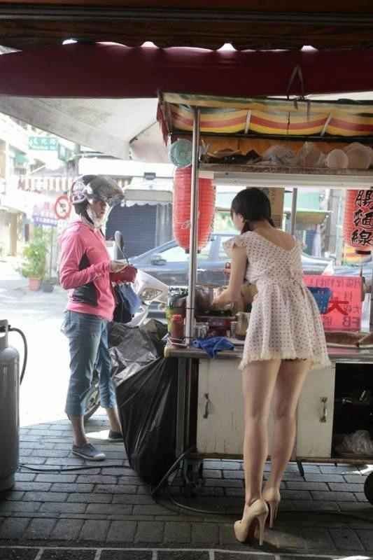 An mac goi cam ban banh mi, gai xinh gay xon xao coi mang-Hinh-4