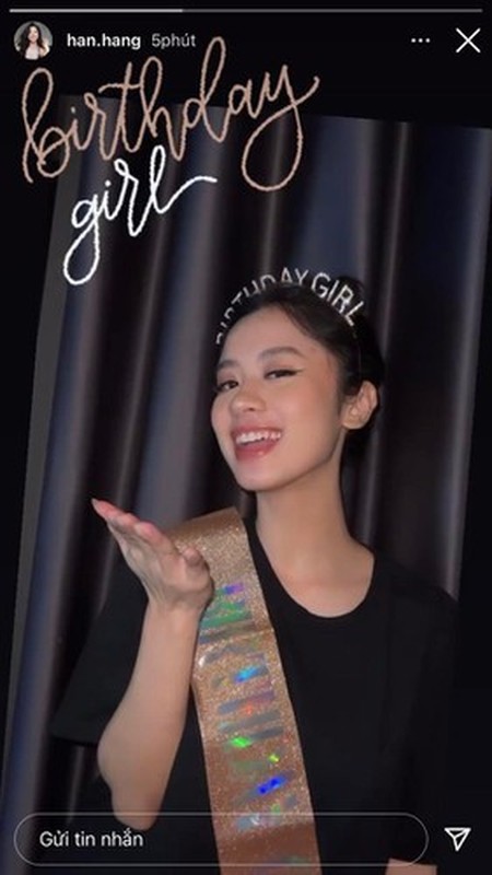 Lo nhan sac vua ngu day, “hot girl tap hoa” bi netizen soi ki-Hinh-10