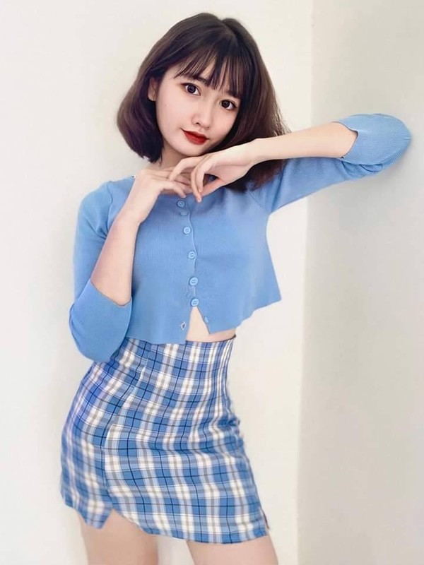 Gai xinh TikTok 7,6 trieu follower lo nhan sac that, netizen that vong-Hinh-10