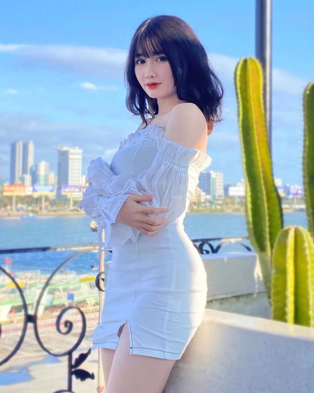 Gai xinh TikTok 7,6 trieu follower lo nhan sac that, netizen that vong