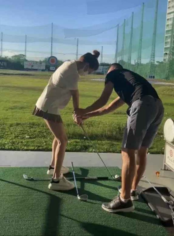 Tap tanh choi golf, em gai Cong Vinh gap tai nan kho do-Hinh-2