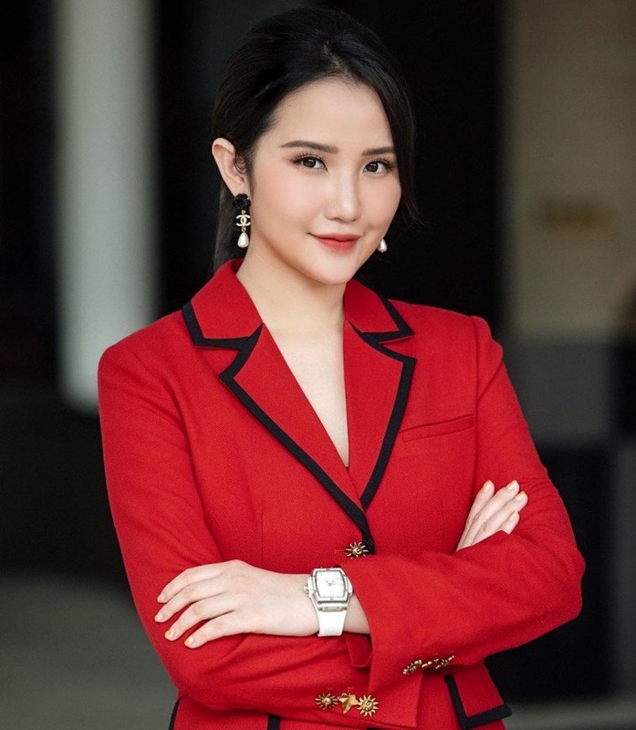 Hau sinh con, vo Phan Thanh khoe nhan sac netizen khen het loi-Hinh-9