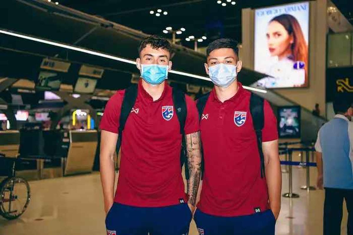 Tai dau U23 Viet Nam, U23 Thai Lan mang theo dan 